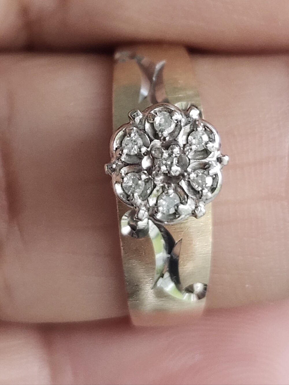 1970s GTR 10K Yellow Gold Natural Diamond Flower Cluster Wide Band Ring Size 7 - Picture 8 of 14